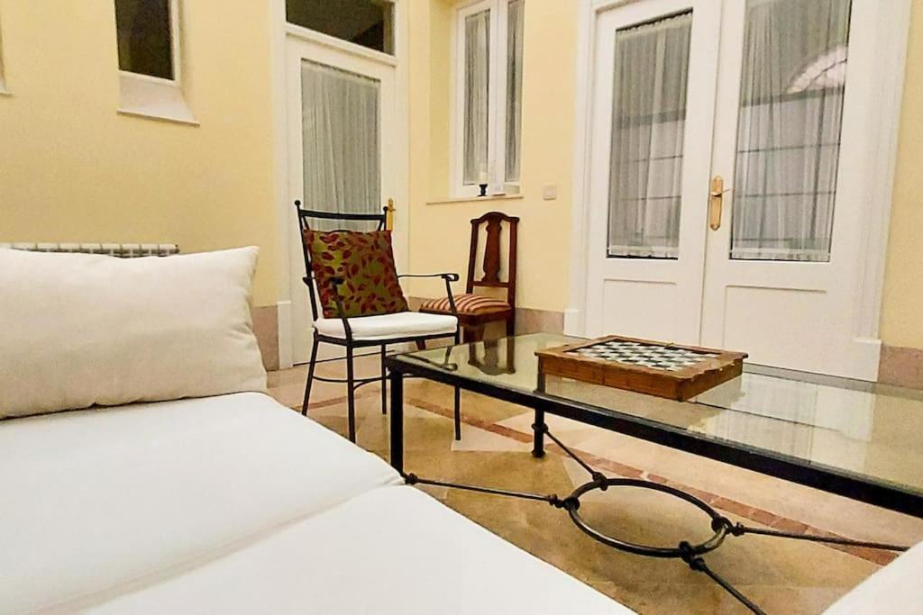 Apartamento J Costa 15- Alameda Hercules 塞维利亚 外观 照片